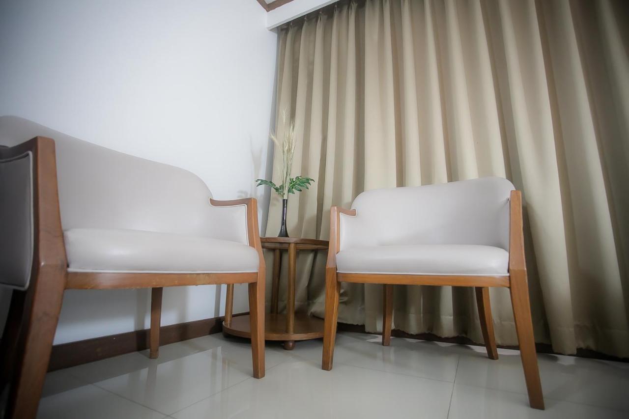 Friday Hotel Uttaradit