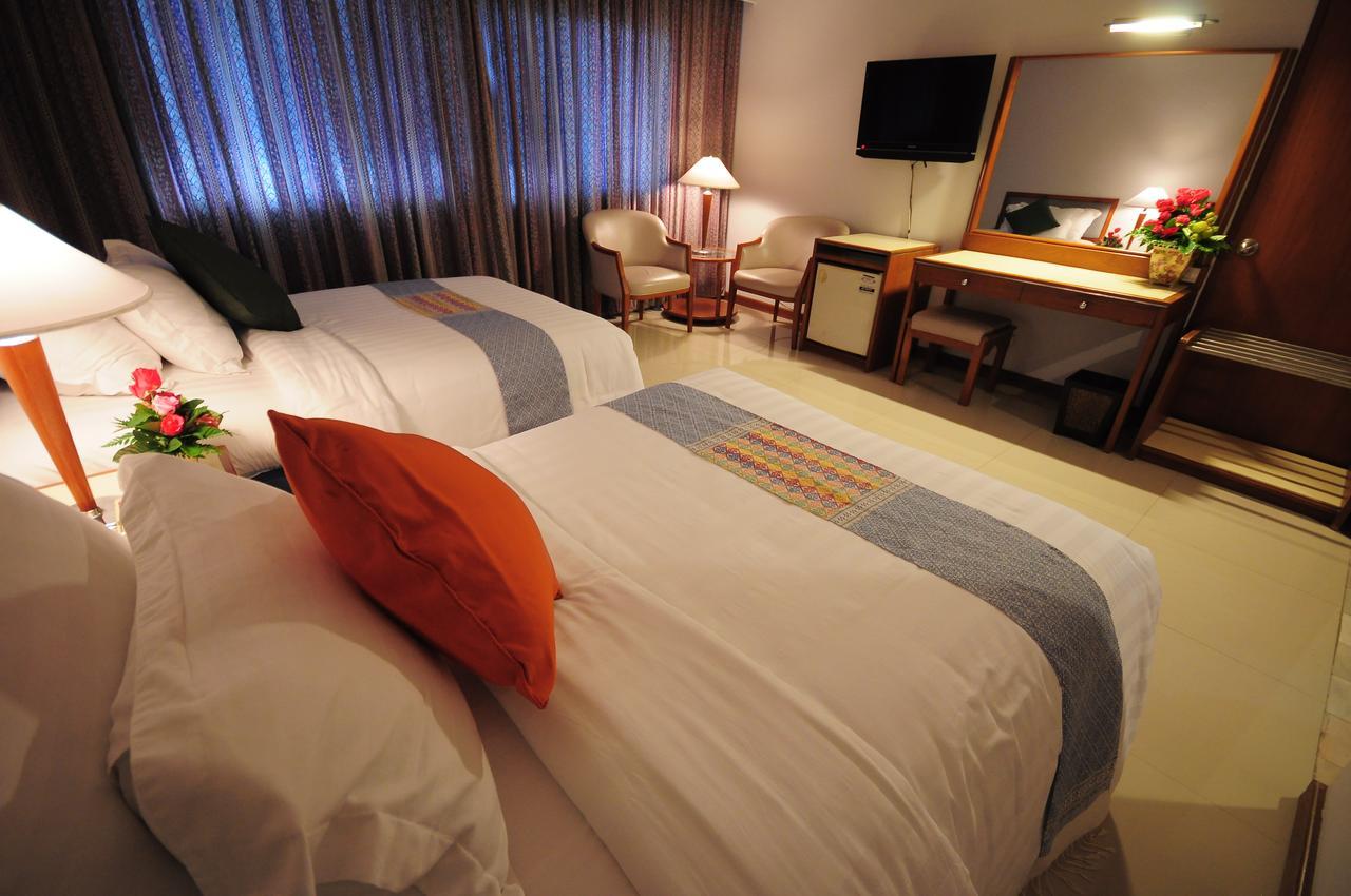 Friday 4* Uttaradit