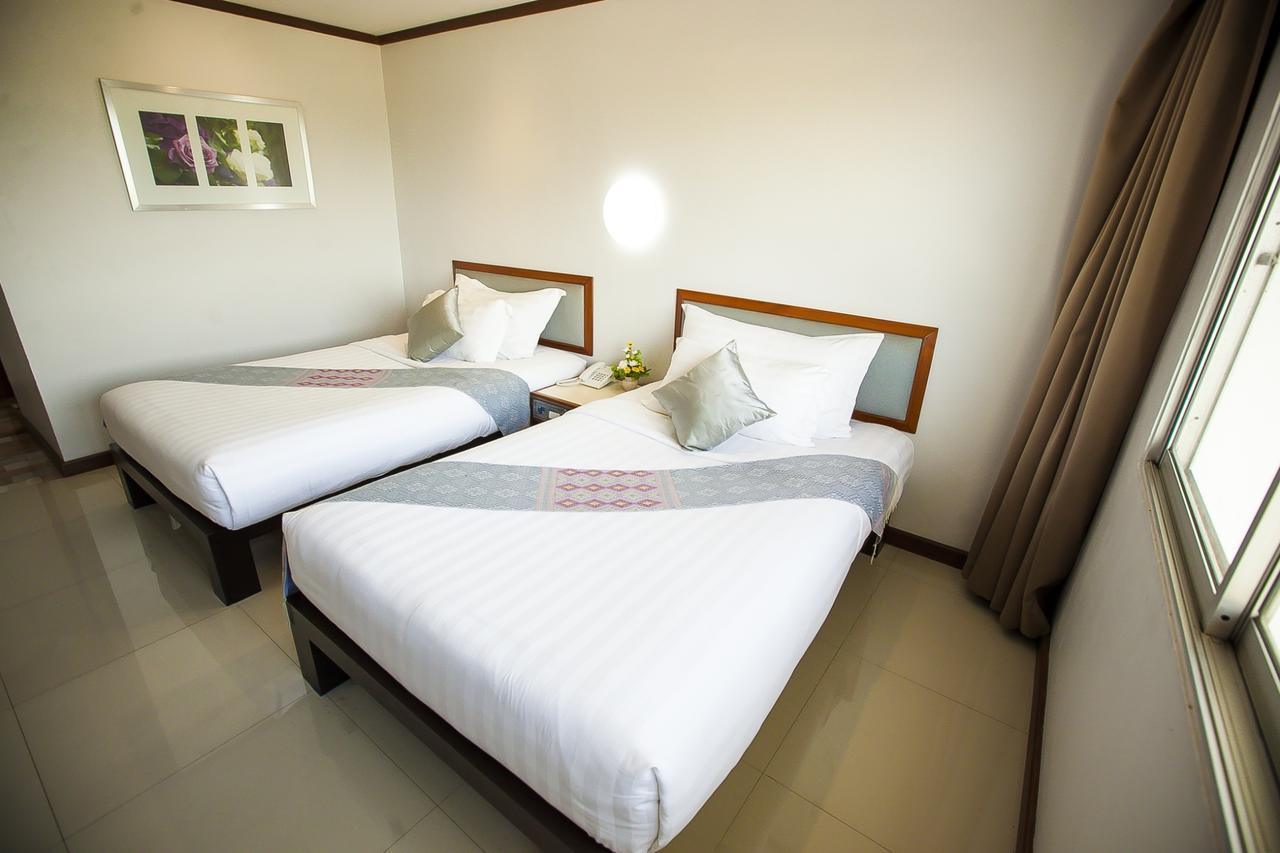 Friday Hotel 4*